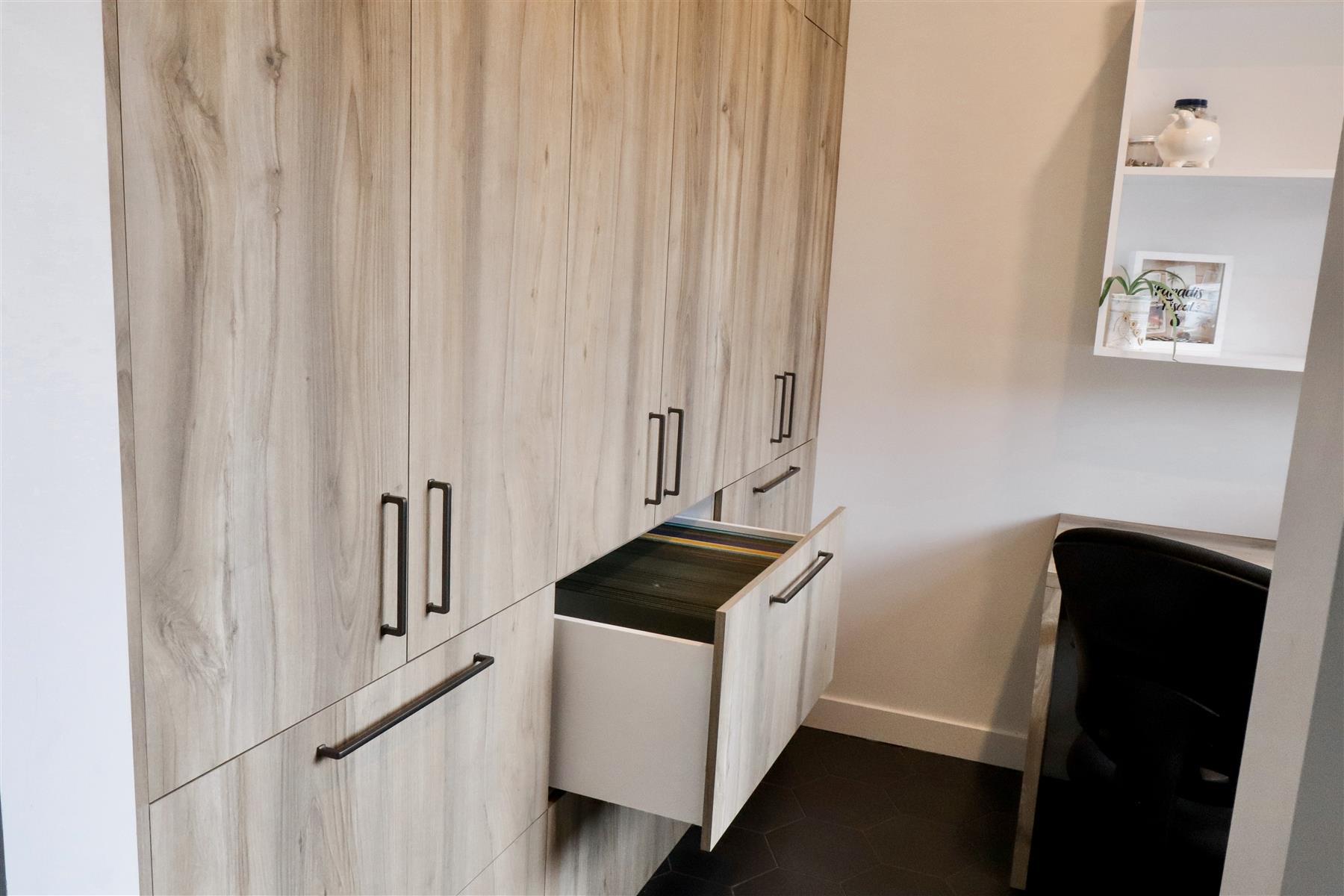 La Plume, mobilier sur mesure – photo 5 sur 5